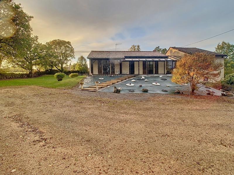 Maison - 104 m² - 4 pièces