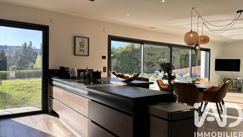 Maison de maîtres - 250 m² - 5 pièces