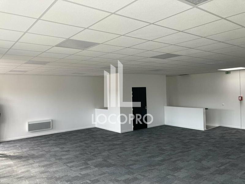 Local d'activité / Entrepôt - 578 m²