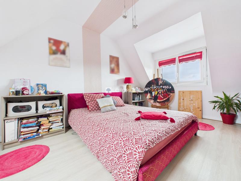 Maison - 192 m² - 8 pièces