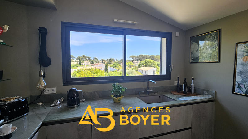 Appartement - 125 m² - 5 pièces