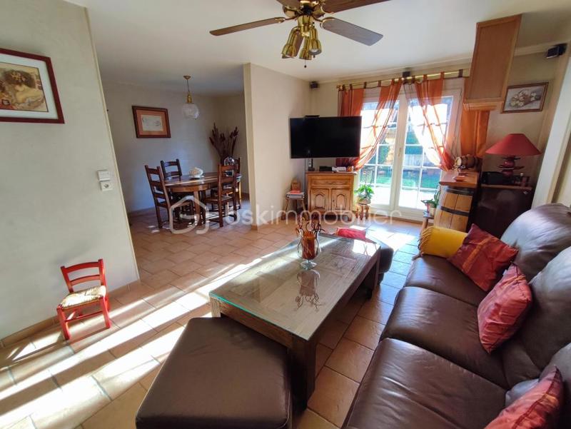 Maison - 96 m² - 6 pièces