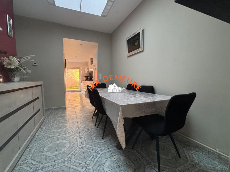 Maison - 108 m² - 6 pièces