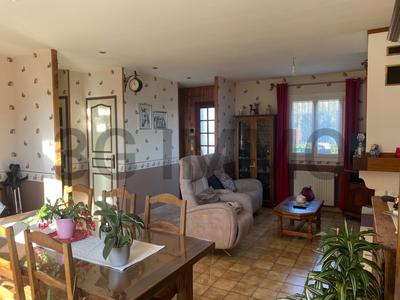 Maison traditionnelle - 80 m² - 4 pièces