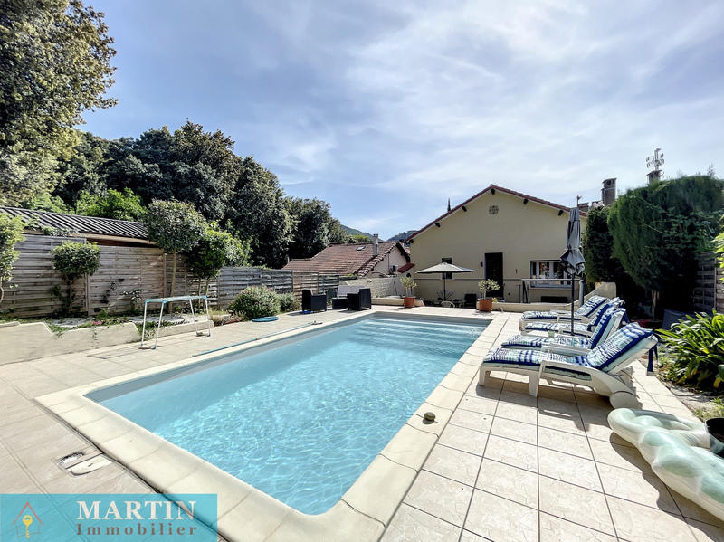 Villa - 102 m² - 6 pièces