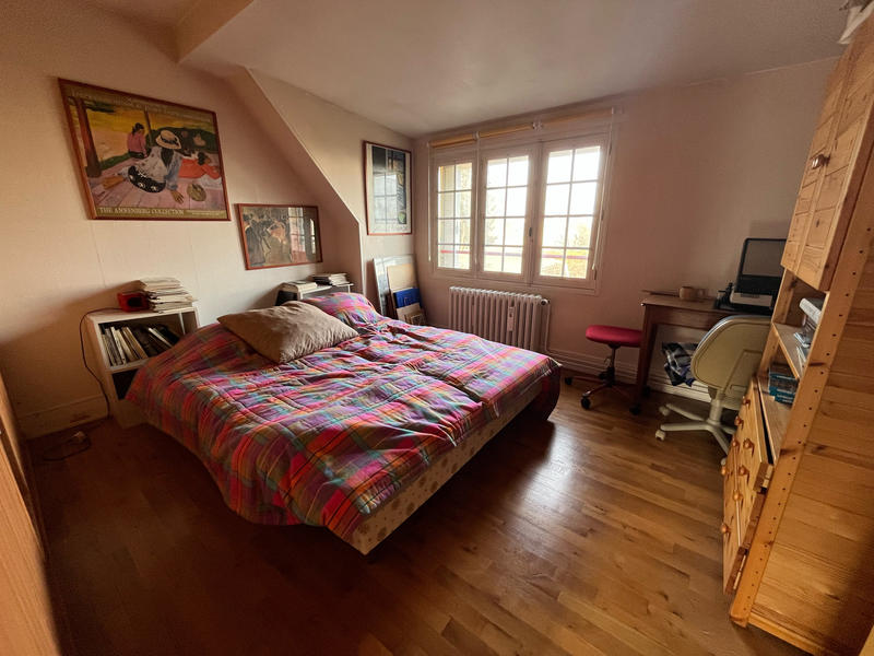 Maison - 162 m² - 9 pièces