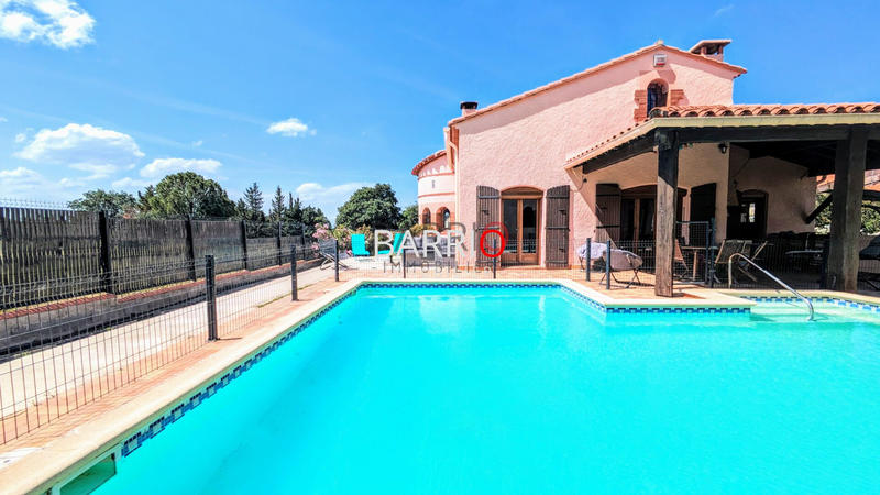 Villa - 226 m² - 8 pièces