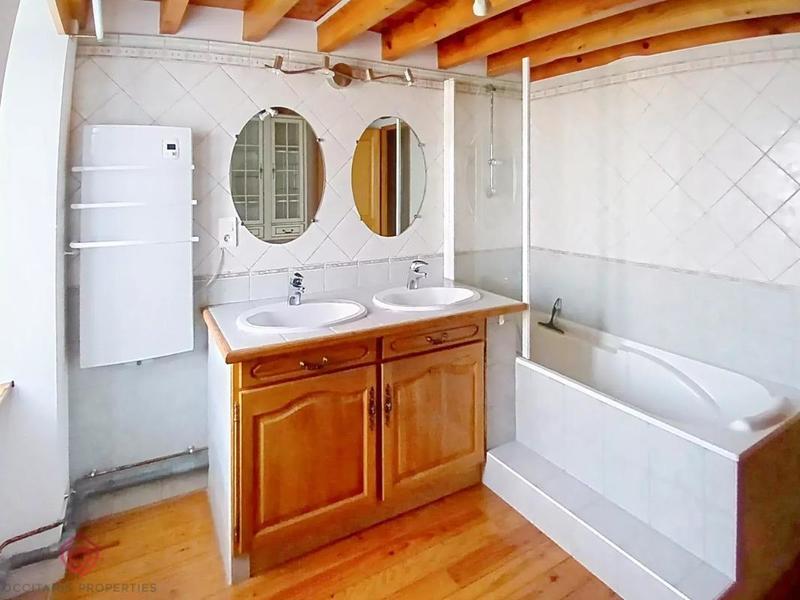 Maison de village - 76 m² - 4 pièces