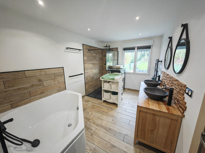 Maison - 111 m² - 5 pièces