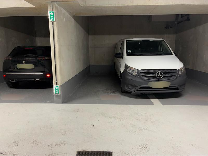 Parking / Garage - 14 m²