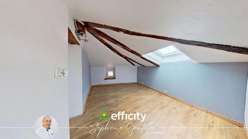 Maison - 125 m² - 8 pièces