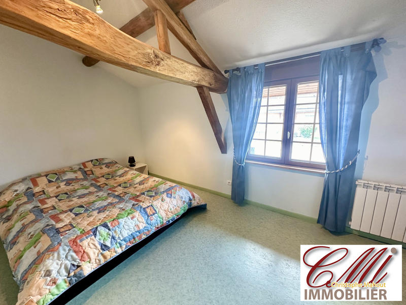 Maison traditionnelle - 212 m² - 6 pièces