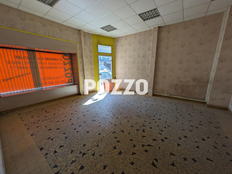 Local commercial - 100 m² - 2 pièces