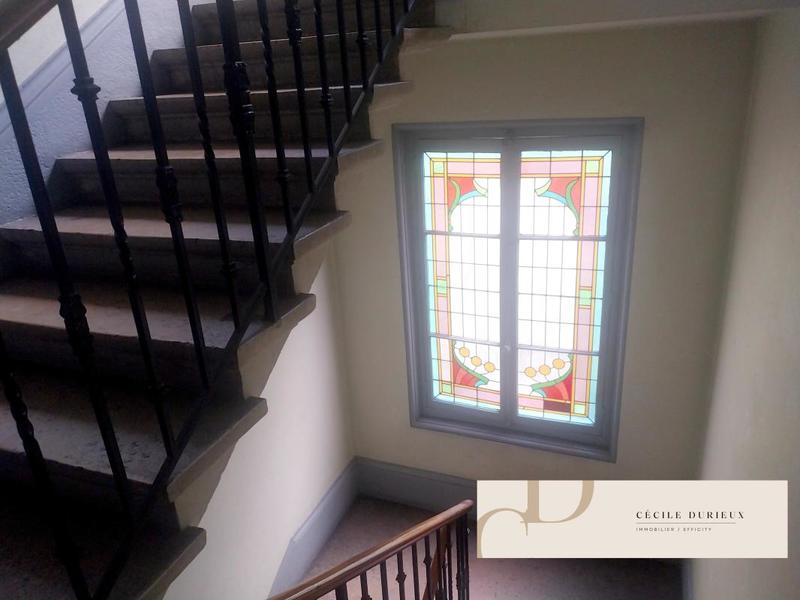 Appartement - 60 m² - 2 pièces