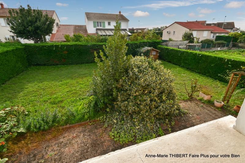 Maison - 202 m² - 6 pièces