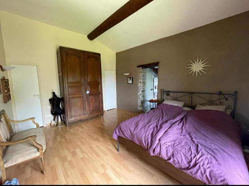 Maison - 320 m² - 9 pièces