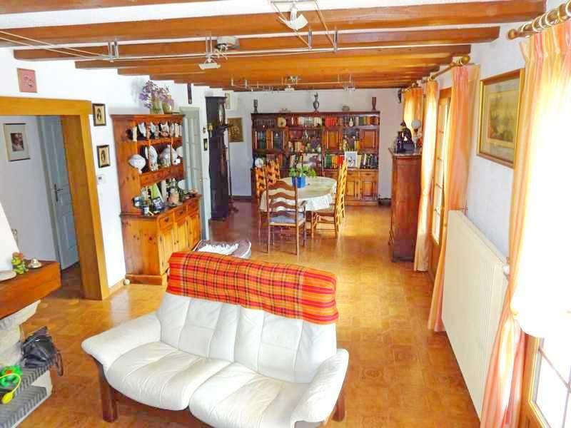 Maison - 200 m² - 8 pièces