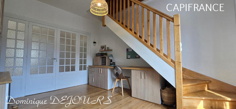 Maison - 230 m² - 9 pièces