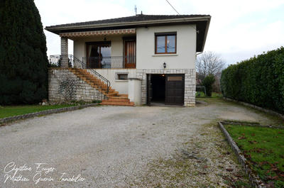 Maison traditionnelle - 83 m² - 4 pièces