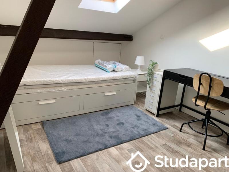 Chambre - 10 m² - 1 pièce