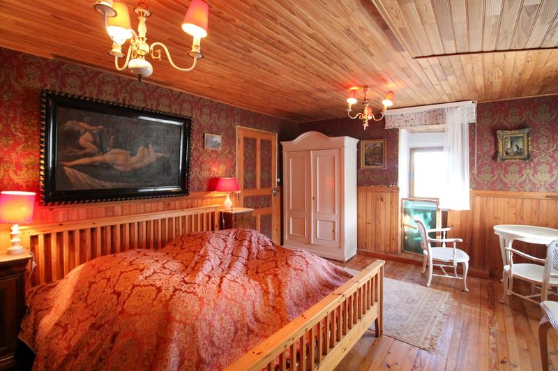 Château - 201 m² - 8 pièces