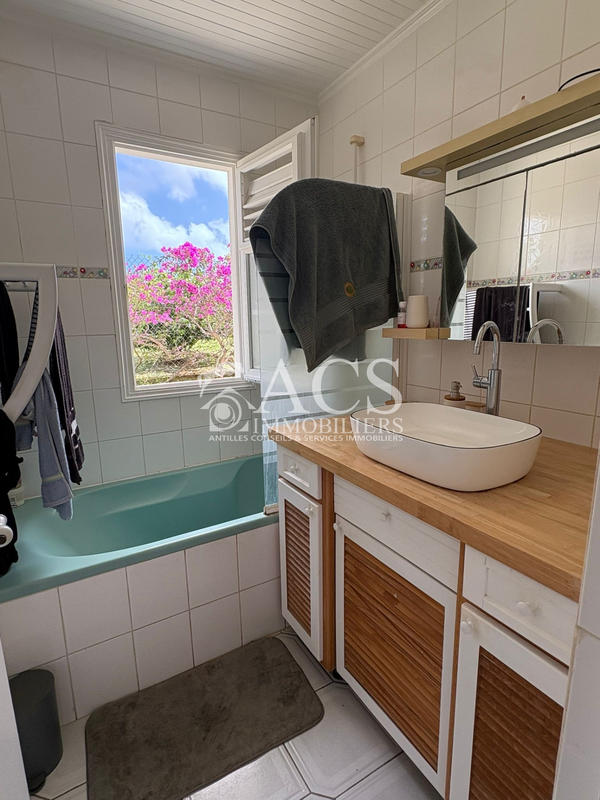 Maison - 87 m² - 4 pièces