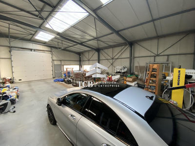 Local d'activités - 145 m²