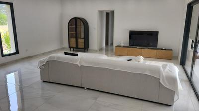 Propriété - 207 m² - 6 pièces