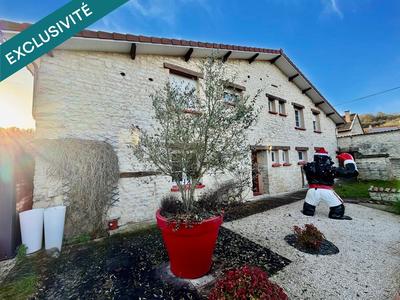 Maison - 346 m² - 10 pièces