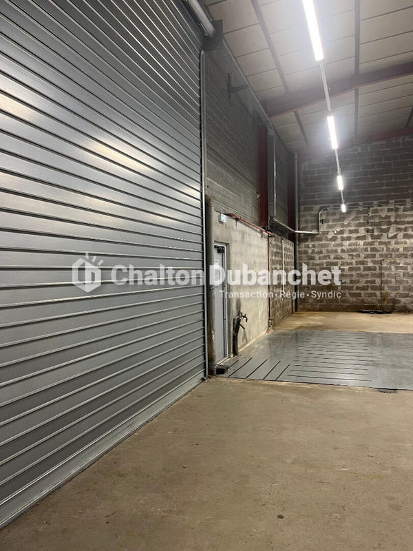 Local d'activités - 360 m²