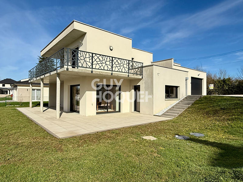 Maison - 144 m² - 5 pièces