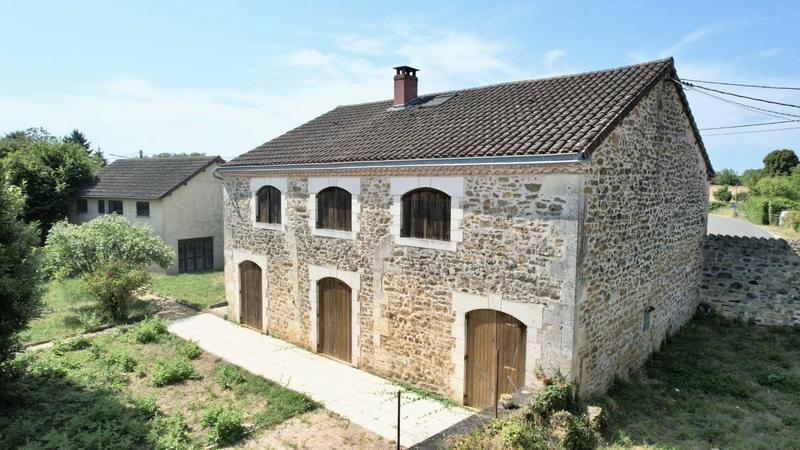 Maison - 355 m² - 10 pièces