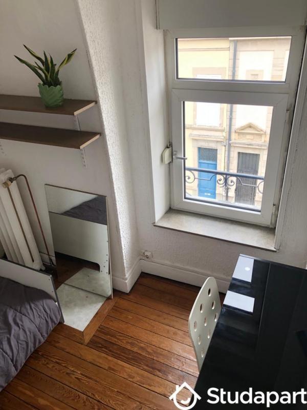 Chambre - 9 m² - 1 pièce