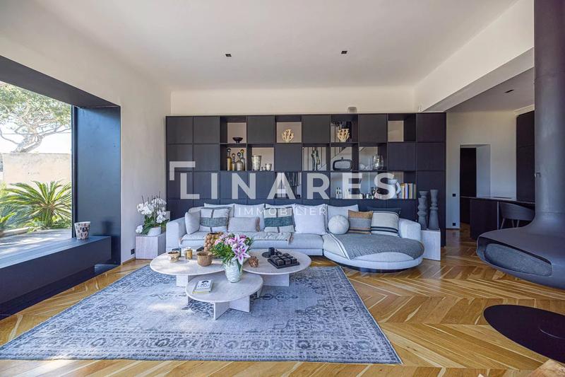 Villa - 250 m² - 5 pièces