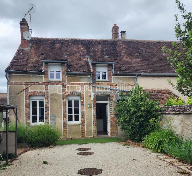 Maison traditionnelle - 98 m² - 4 pièces