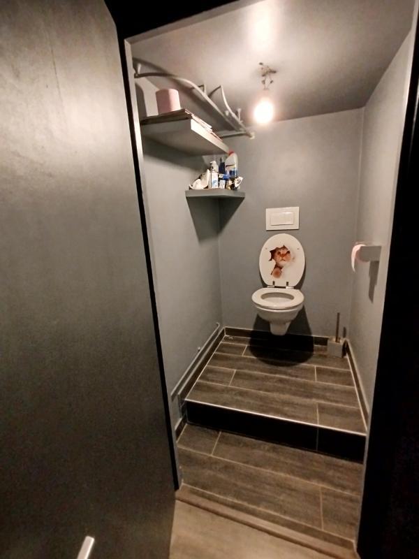 Maison - 242 m² - 6 pièces