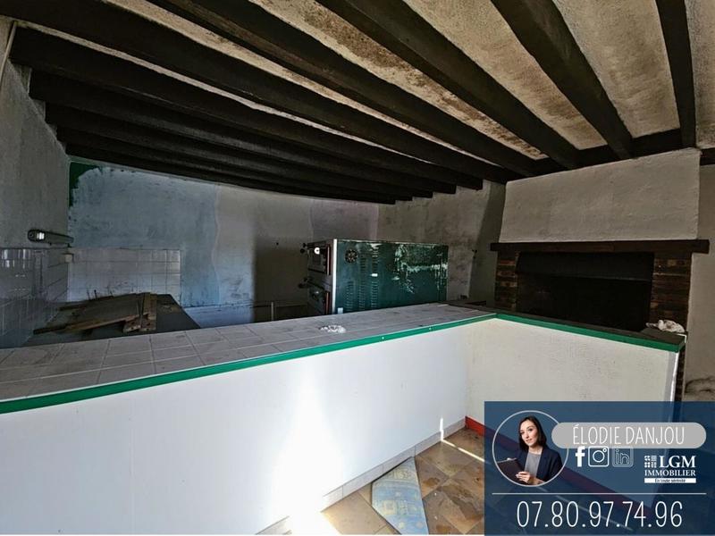 Maison - 210 m² - 10 pièces