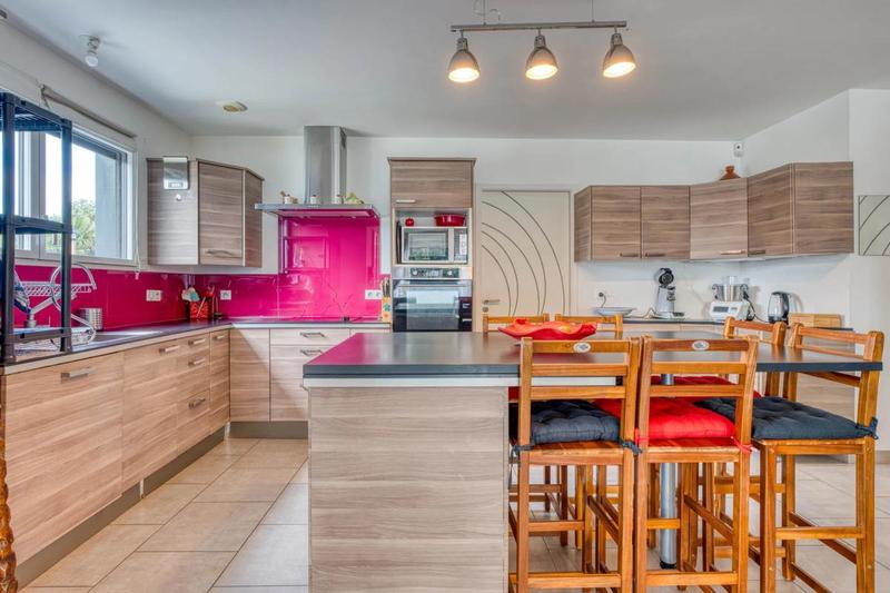 Maison - 96 m² - 5 pièces