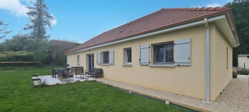 Maison - 101 m² - 5 pièces