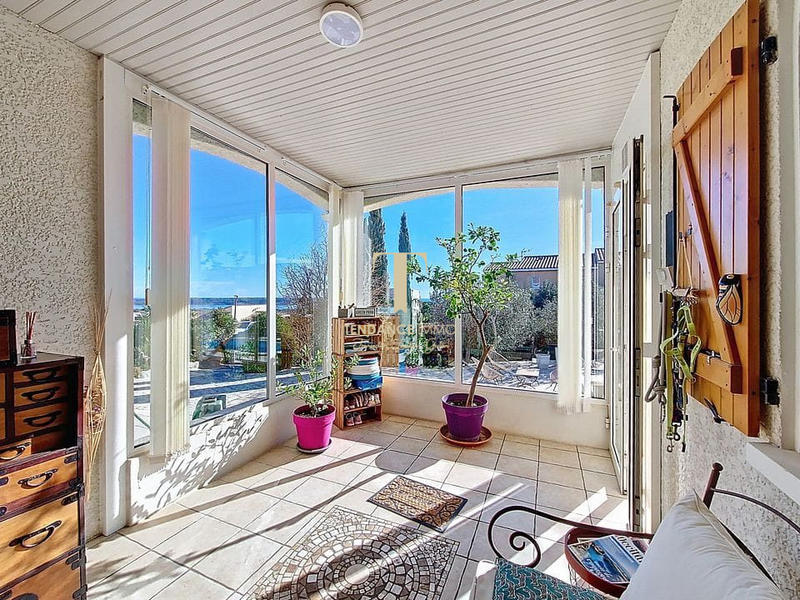 Villa - 163 m² - 6 pièces