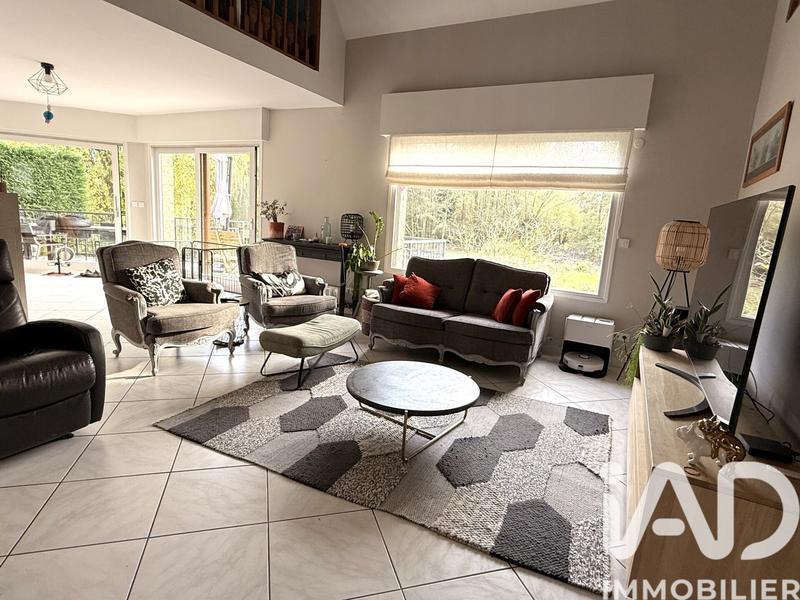 Maison - 168 m² - 7 pièces