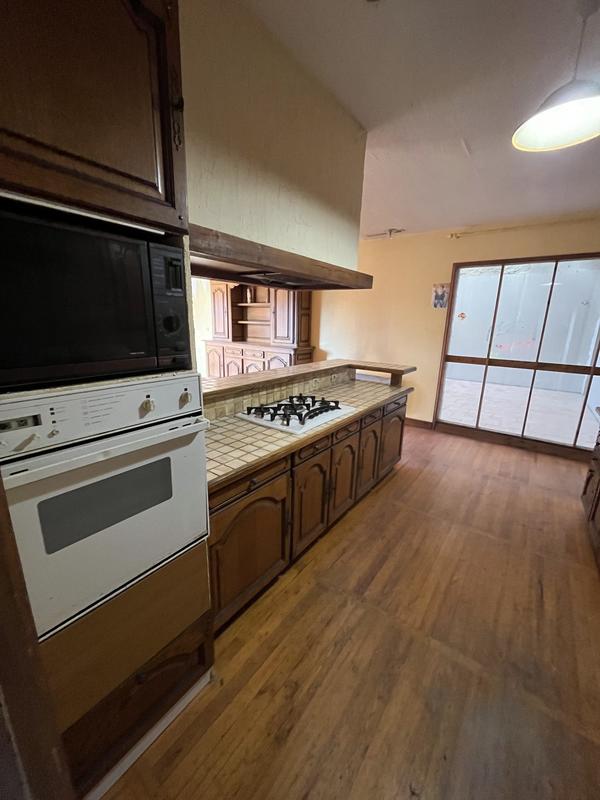 Maison - 327 m² - 10 pièces