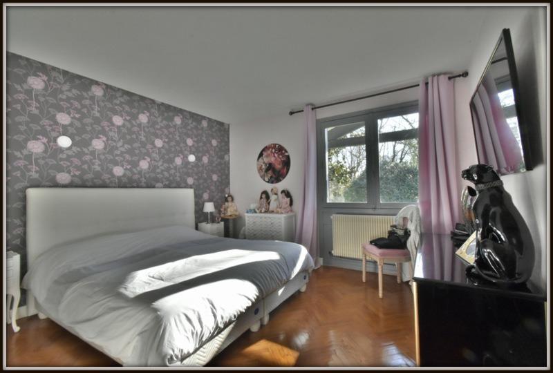 Maison - 266 m² - 9 pièces