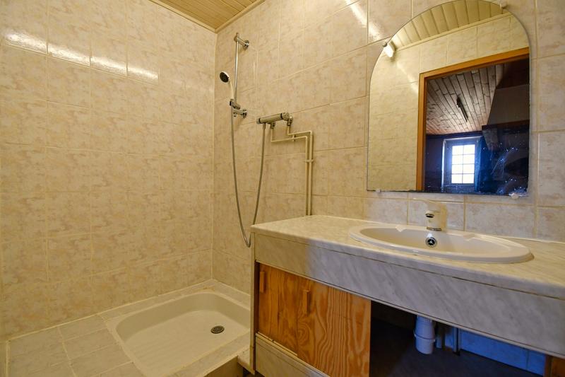 Maison ancienne - 257 m² - 9 pièces