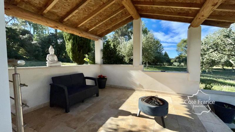 Propriété - 145 m² - 5 pièces