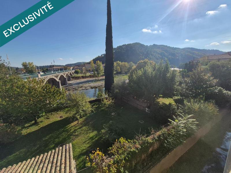 Appartement - 211 m² - 10 pièces