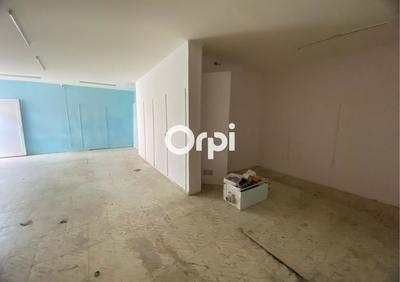 Local commercial - 77 m²