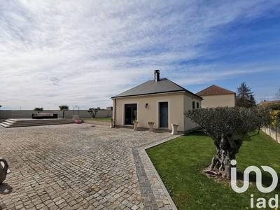 Maison - 210 m² - 7 pièces