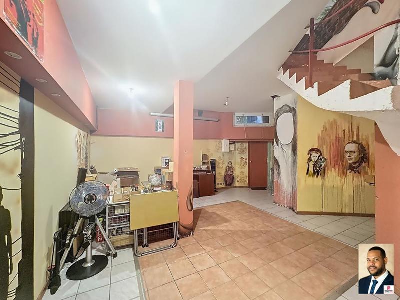 Appartement - 460 m² - 8 pièces