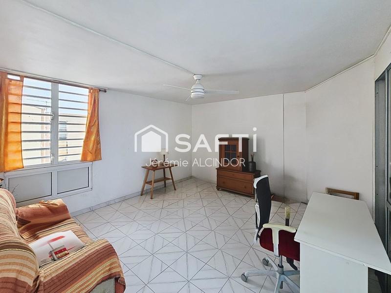 Appartement - 97 m² - 4 pièces